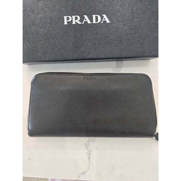 Prada Long Wallet Giftable Condition w box Black - Picture 2 of 10